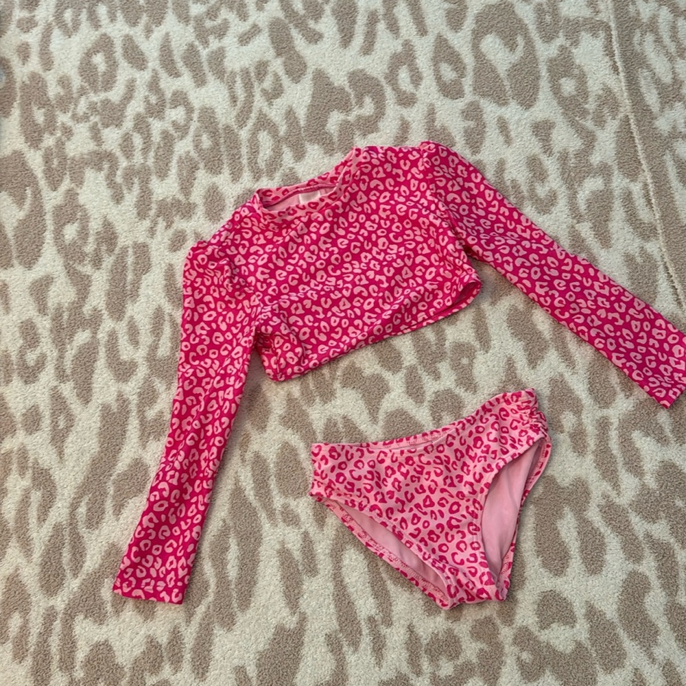 Girls 2 piece rash guard suit